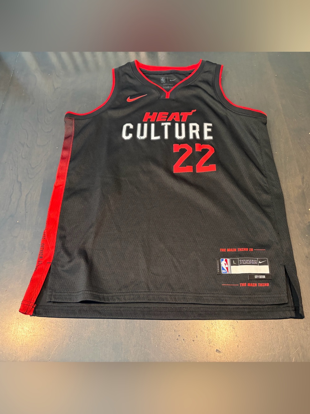 Nike City Edition Miami Heat Jimmy Butler basketball Jersey Youth size Large